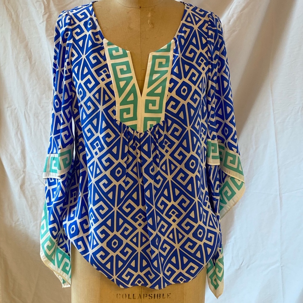 Printed drape sleeve blouse